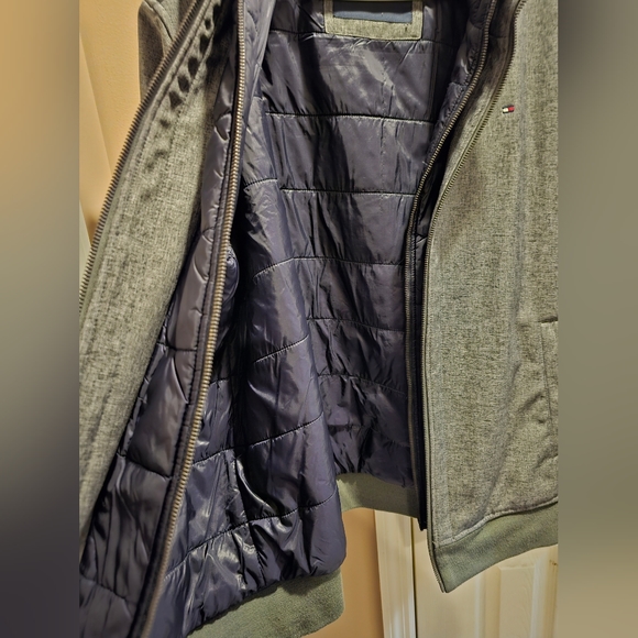 Men's Large Tommy Hilfiger Winter Jacket  Size: XXL - Picture 8 of 10
